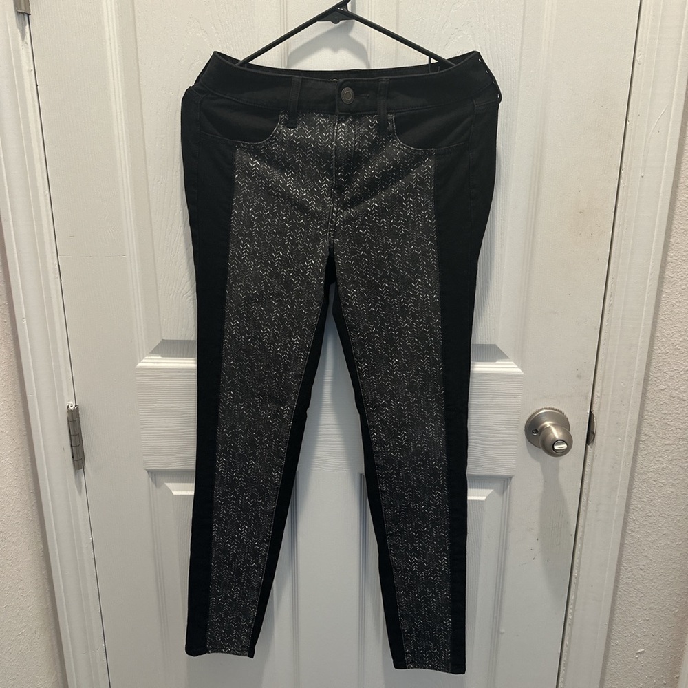 American Eagle Black and Heather Gray High Rise Jegging